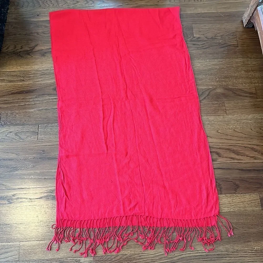 Red shawl/wrap‎ with fringe hem